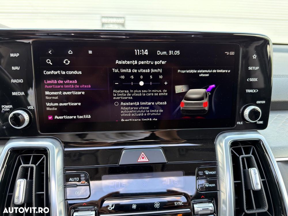 Kia Sorento 1.6 T-GDI HEV 6AT 4x2 7P Premium - 22