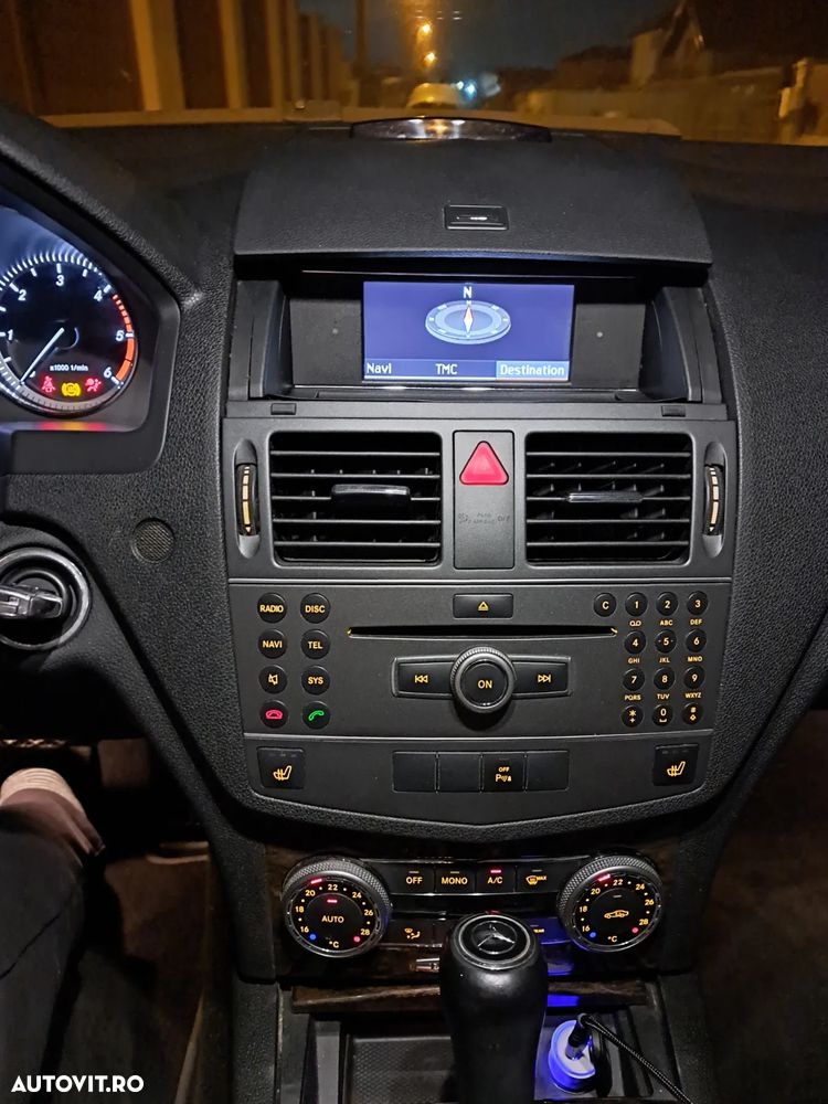 Mercedes-Benz C 220 CDI DPF Automatik BlueEFFICIENCY Elegance - 10