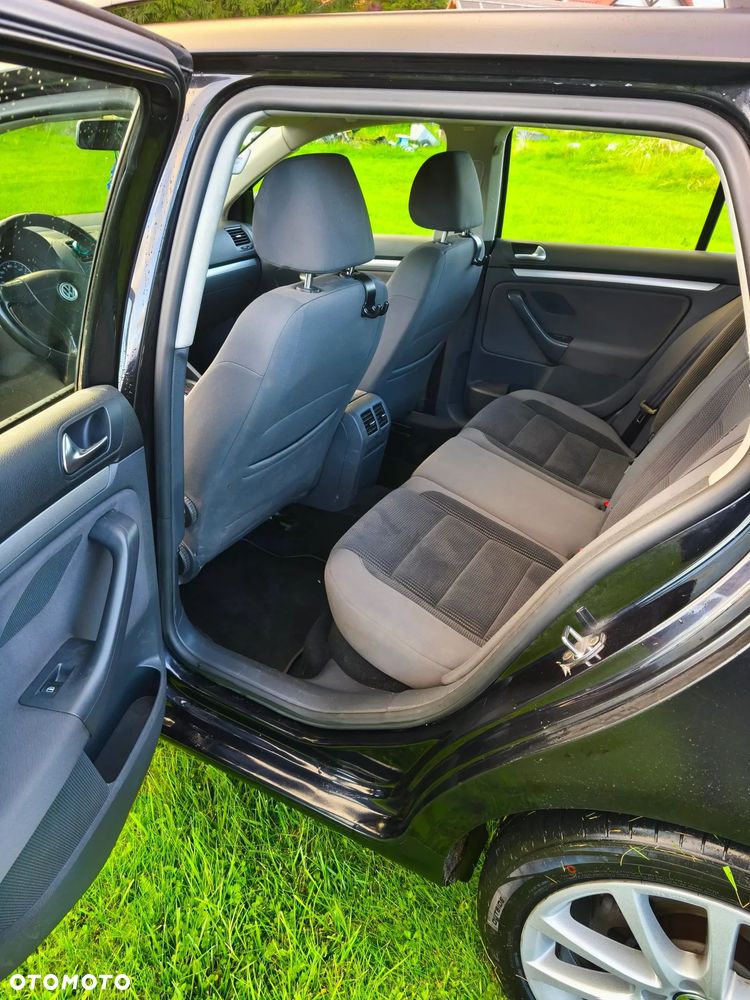 Volkswagen Golf 1.9 TDI Comfortline DSG - 8