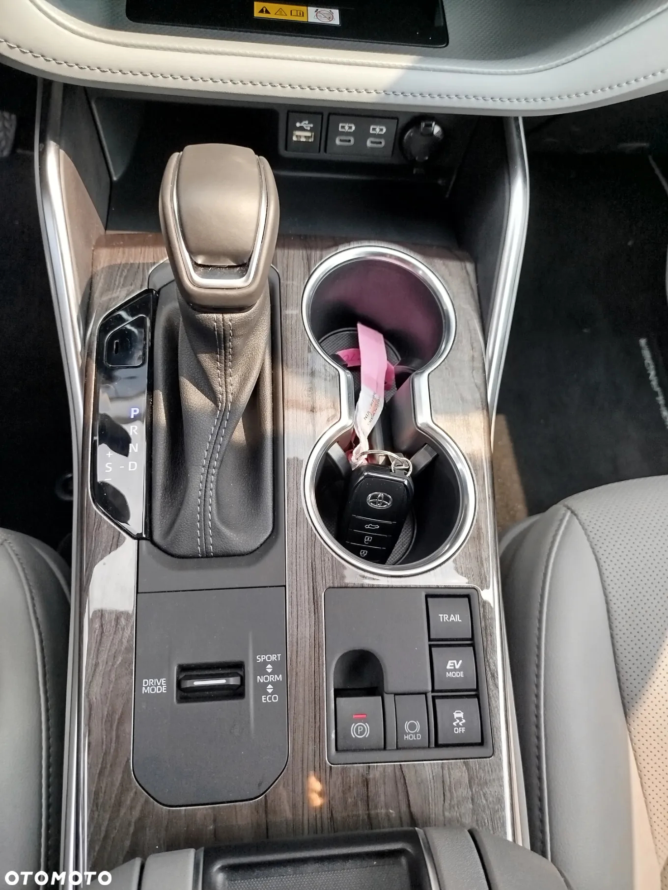 Toyota Highlander 2.5 Hybrid Executive - 20