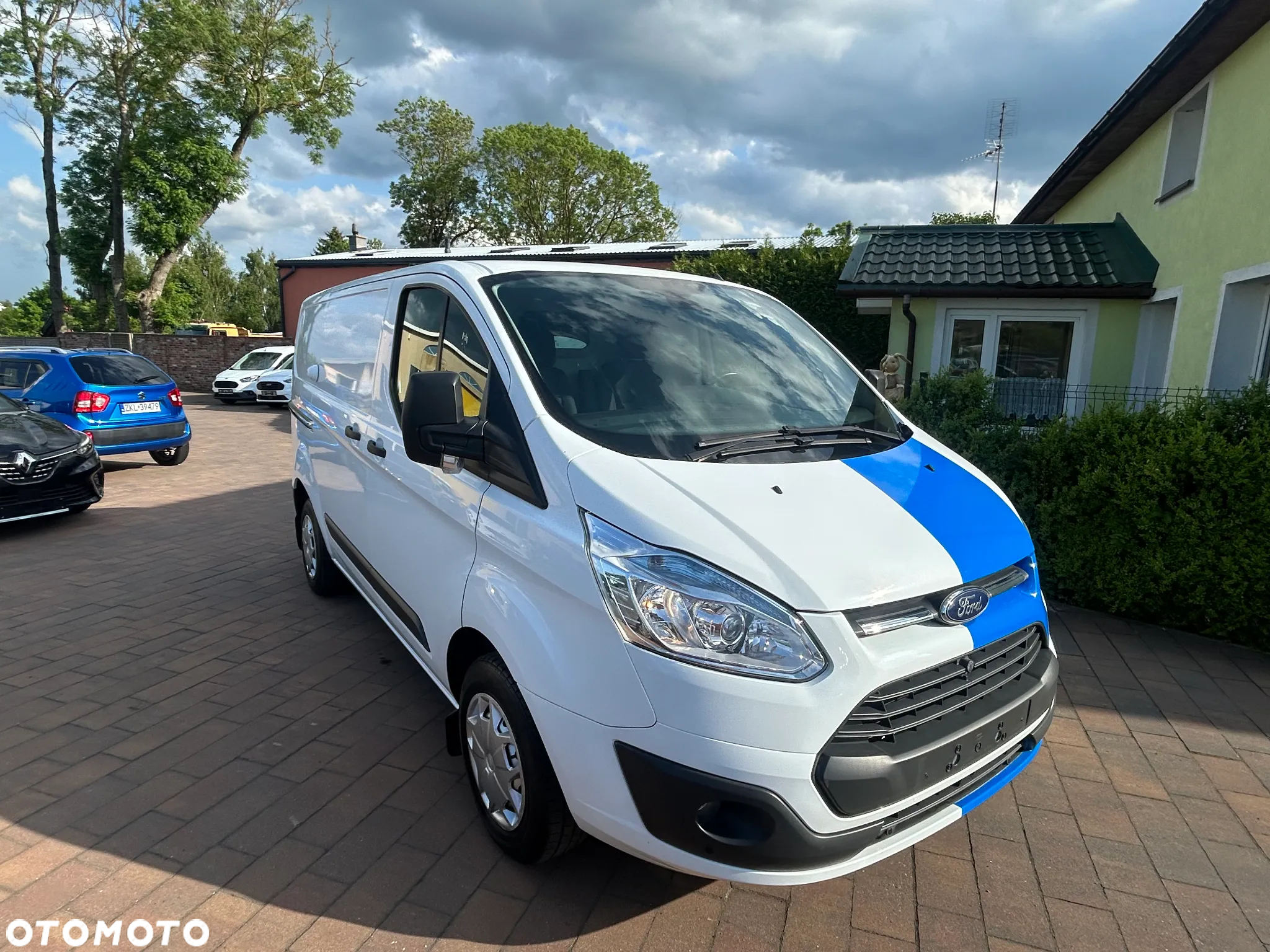 Ford Custom - 6