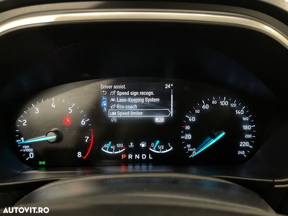 Ford Focus 1.0 EcoBoost Trend Edition - 25