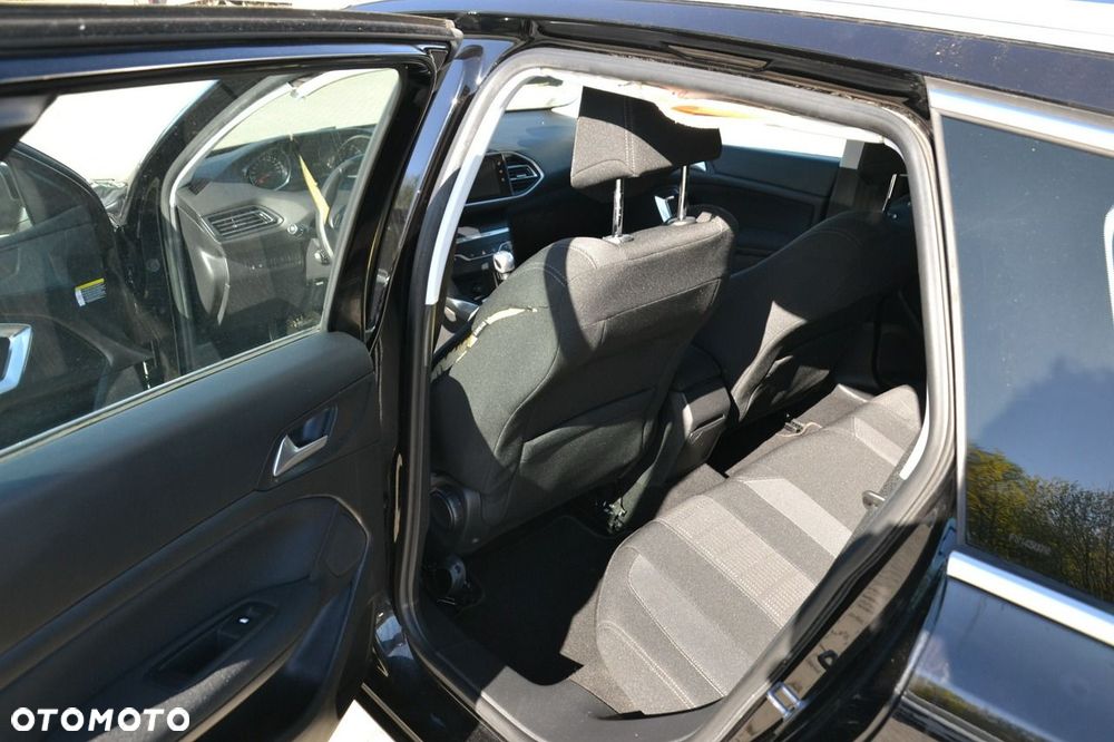 Peugeot 308 - 19