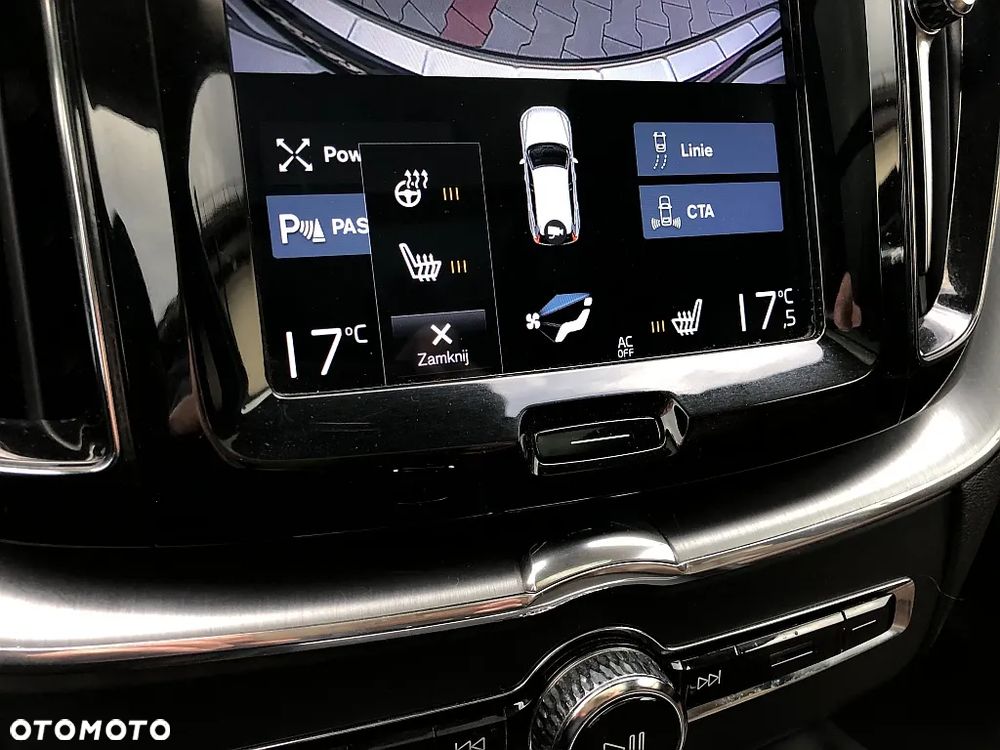 Volvo XC 60 T5 AWD Momentum Pro - 20