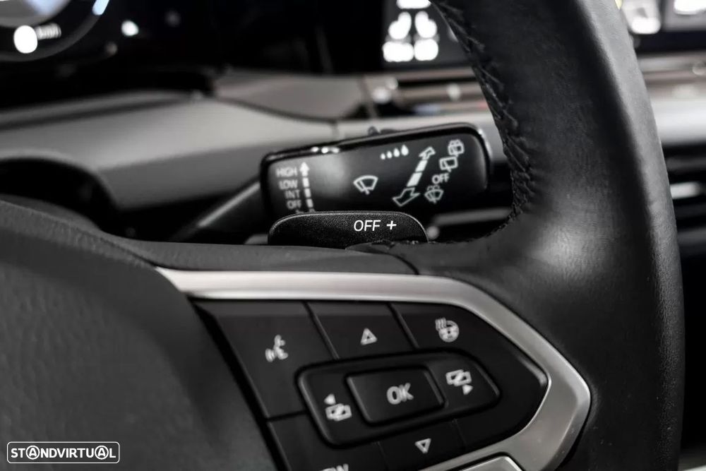 Volkswagen Golf 2.0 TDI Style DSG — fotografia 9