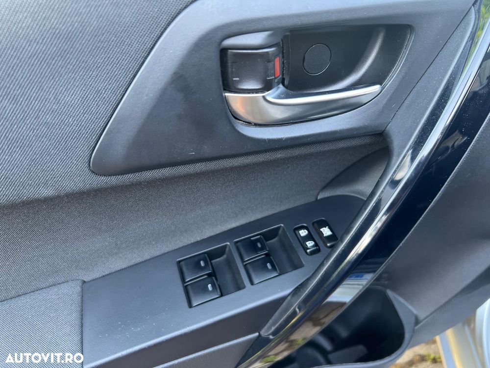 Toyota Auris - 12