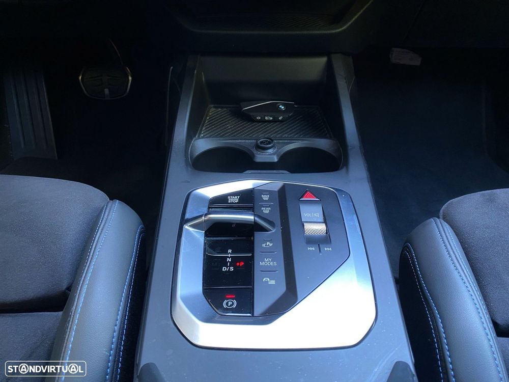 BMW 118 d Pack Desportivo M Pro - 13