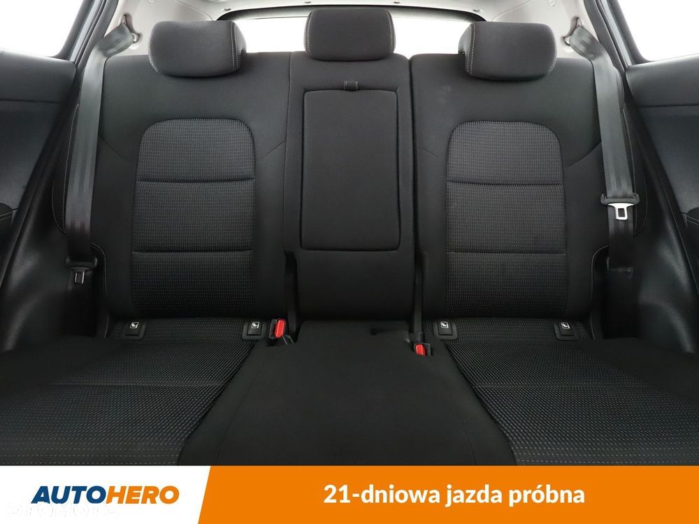 Kia Sportage - 16