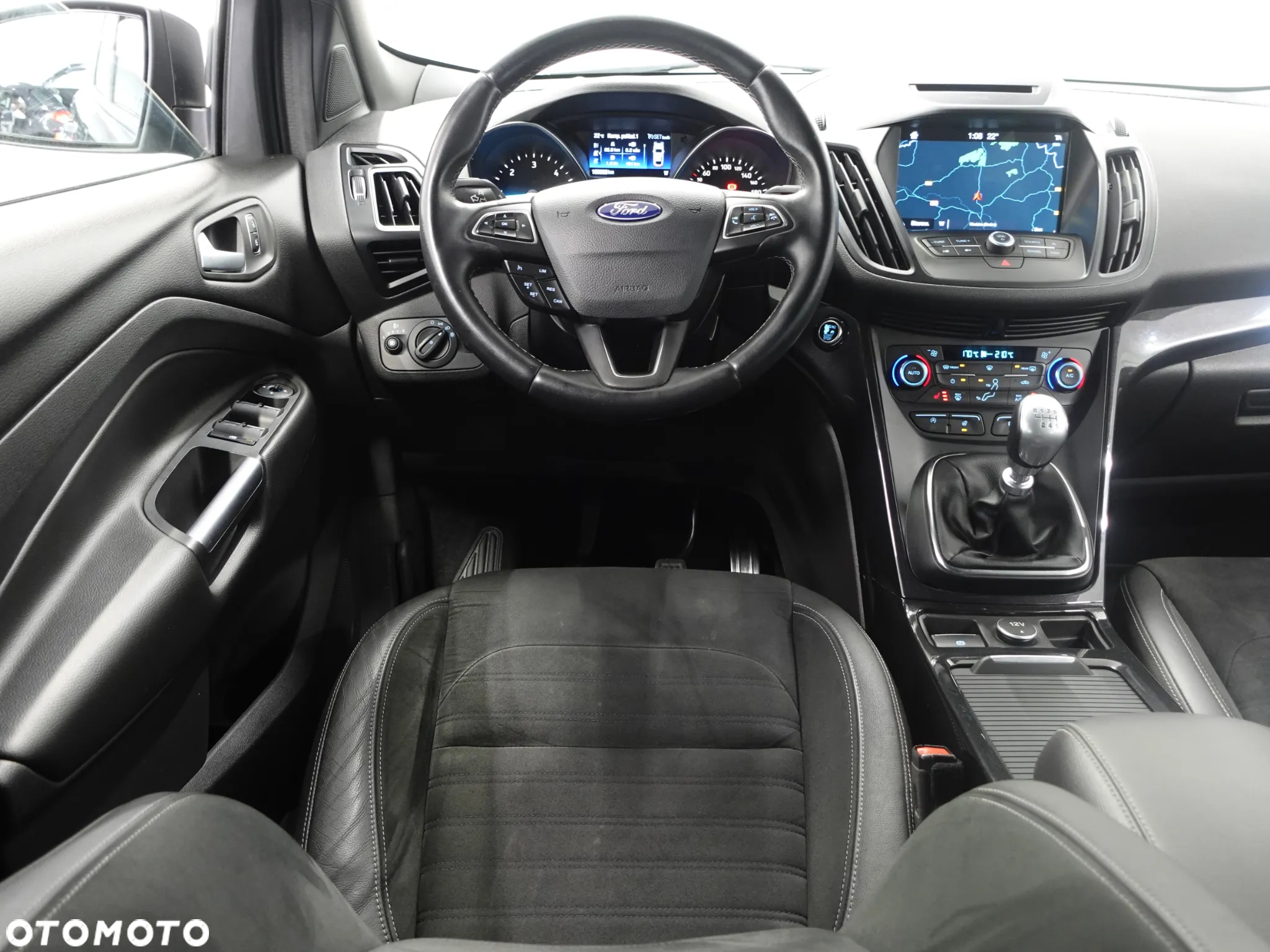Ford Kuga 2.0 TDCi AWD ST-Line - 29