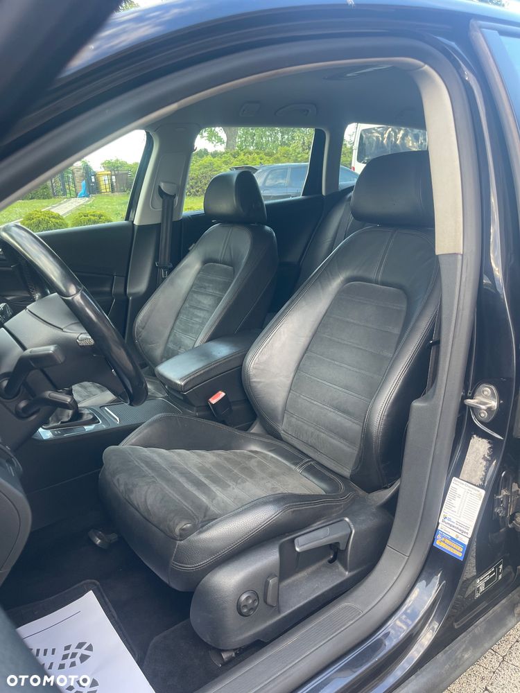 Volkswagen Passat 2.0 TDI DPF Highline - 12
