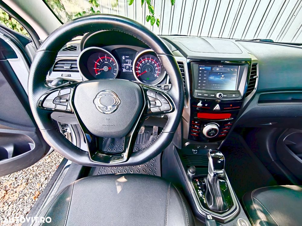 SsangYong XLV e-XGi 160 4WD Automatik Quartz - 8