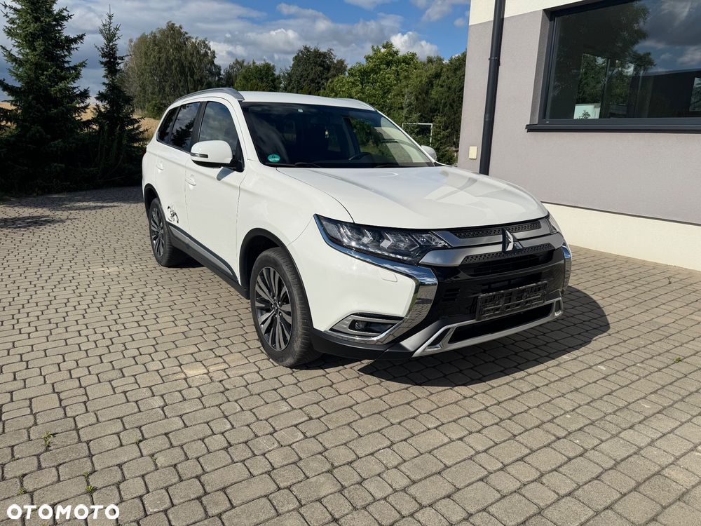 Mitsubishi Outlander 2.0 Intense CVT - 3