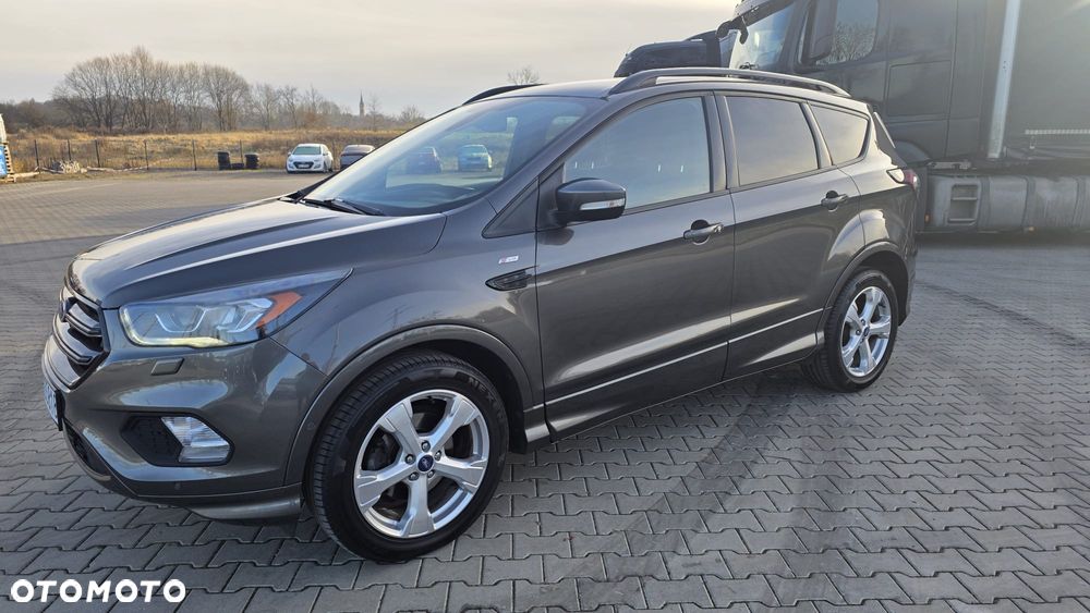 Ford Kuga 1.5 EcoBoost 2x4 ST-Line - 21