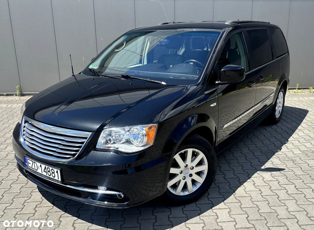 Chrysler Town & Country 3.6 Limited - 1