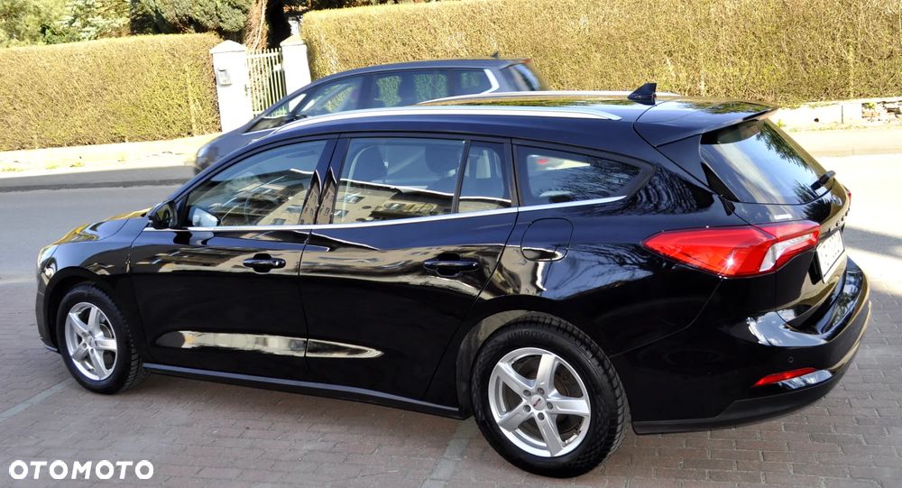 Ford Focus - 11