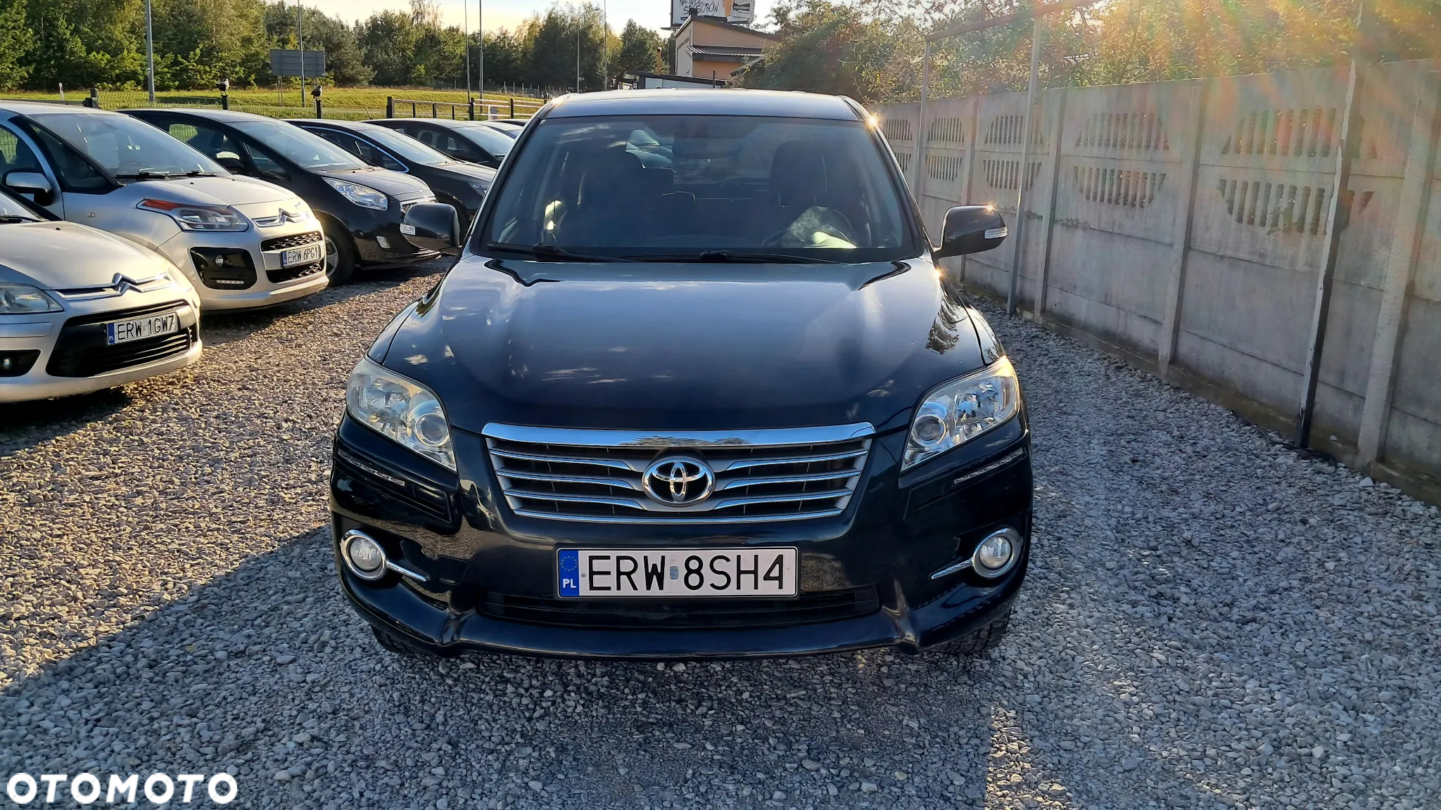Toyota RAV4 2.0 VVT-i Premium - 9