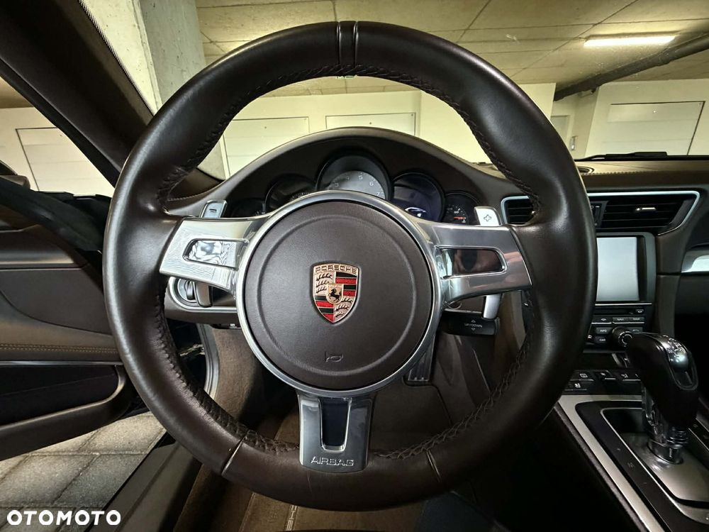 Porsche 911 Carrera S PDK - 11