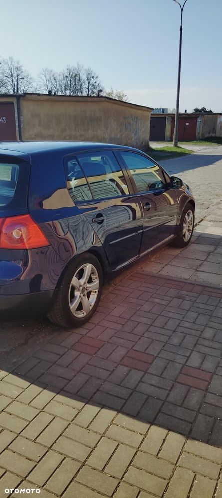 Volkswagen Golf - 2