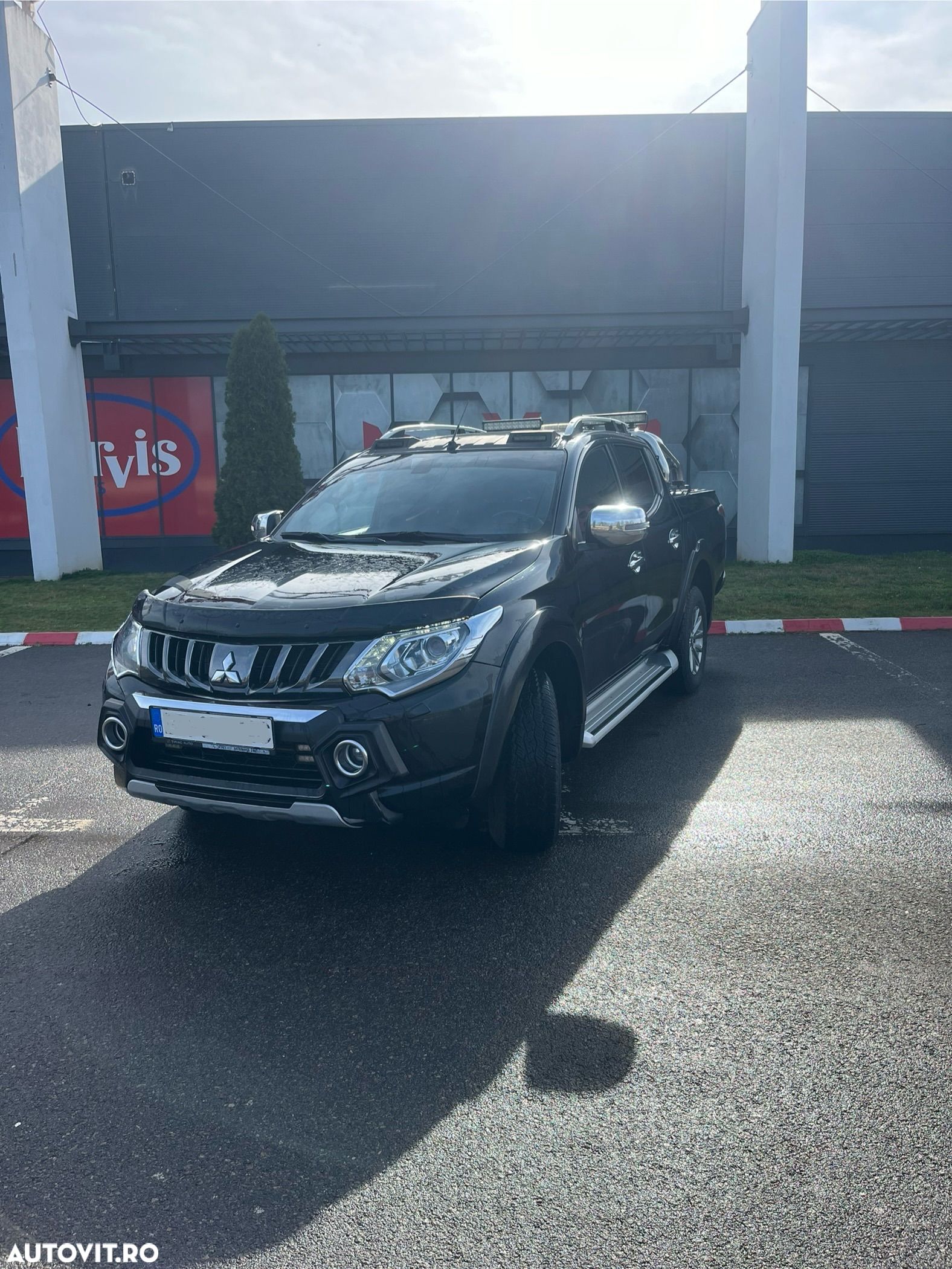 Mitsubishi L200 Double Cab 2.4 DI-D Intense Aut. - 1