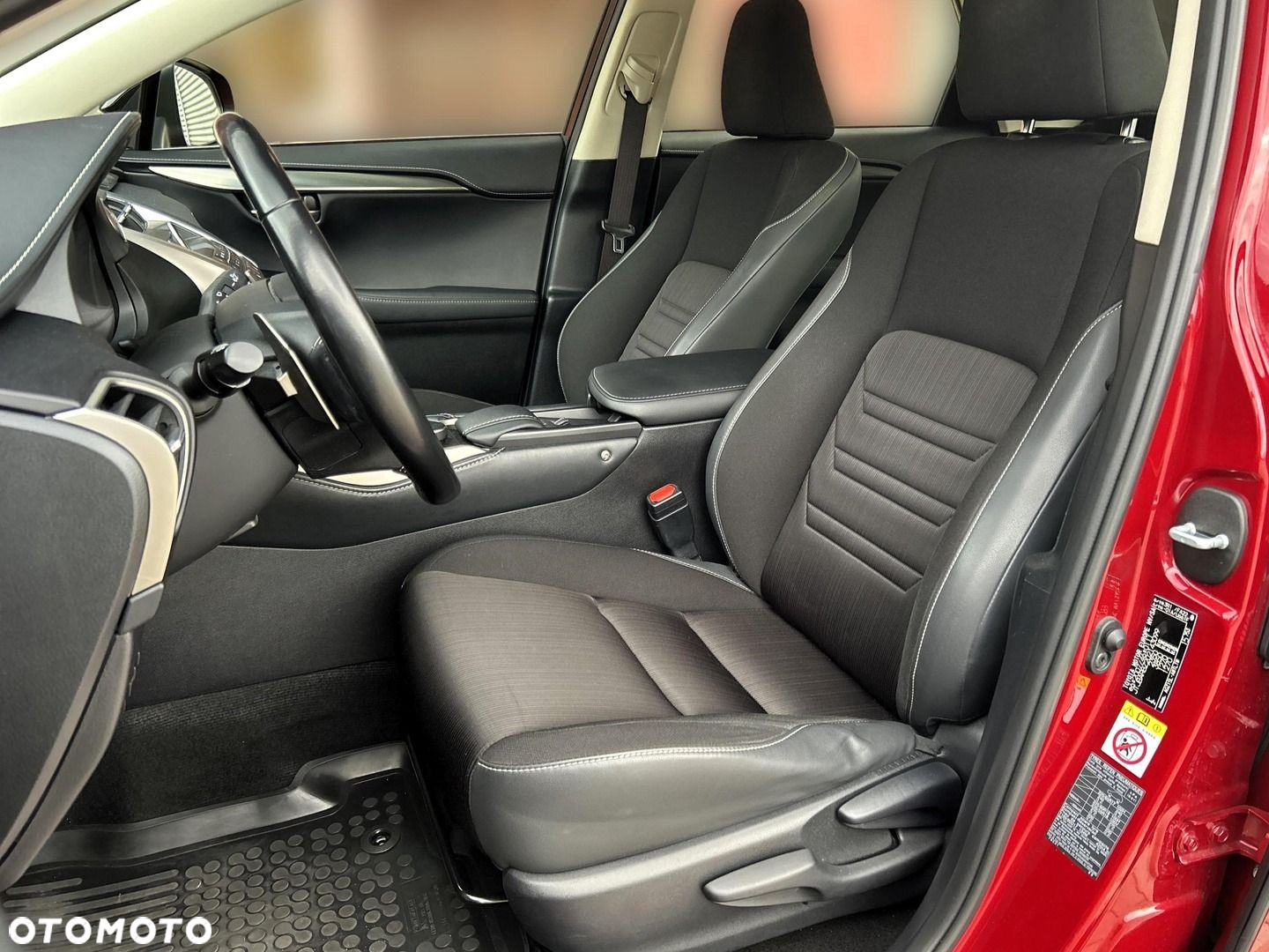 Lexus NX 200t Elite AWD - 14