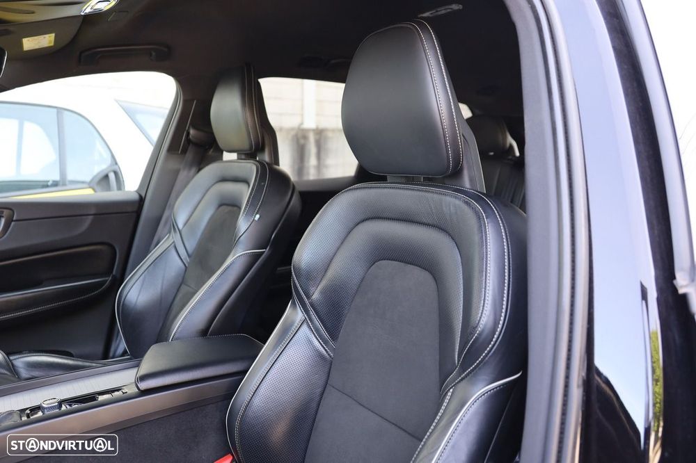 Volvo XC 60 2.0 D4 R-Design AWD Geartronic - 7