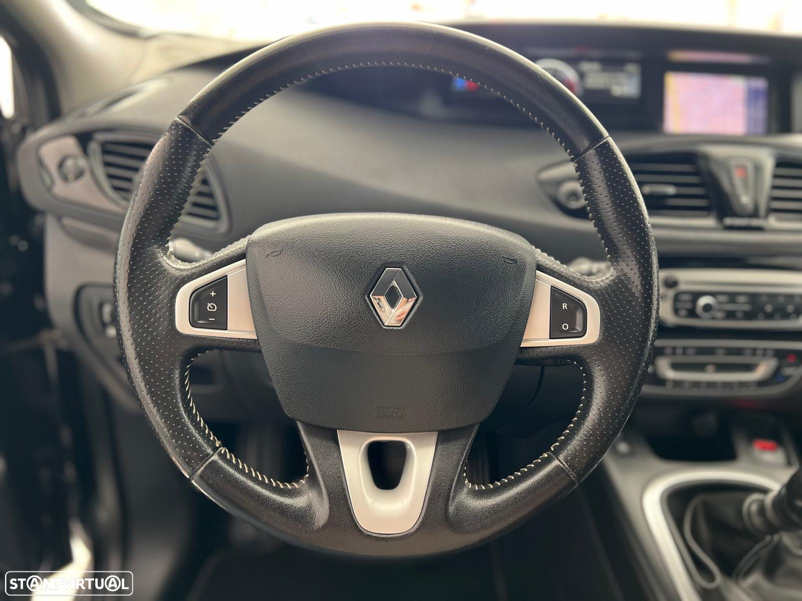 Renault Grand Scénic 1.5 dCi Bose Edition SS - 15