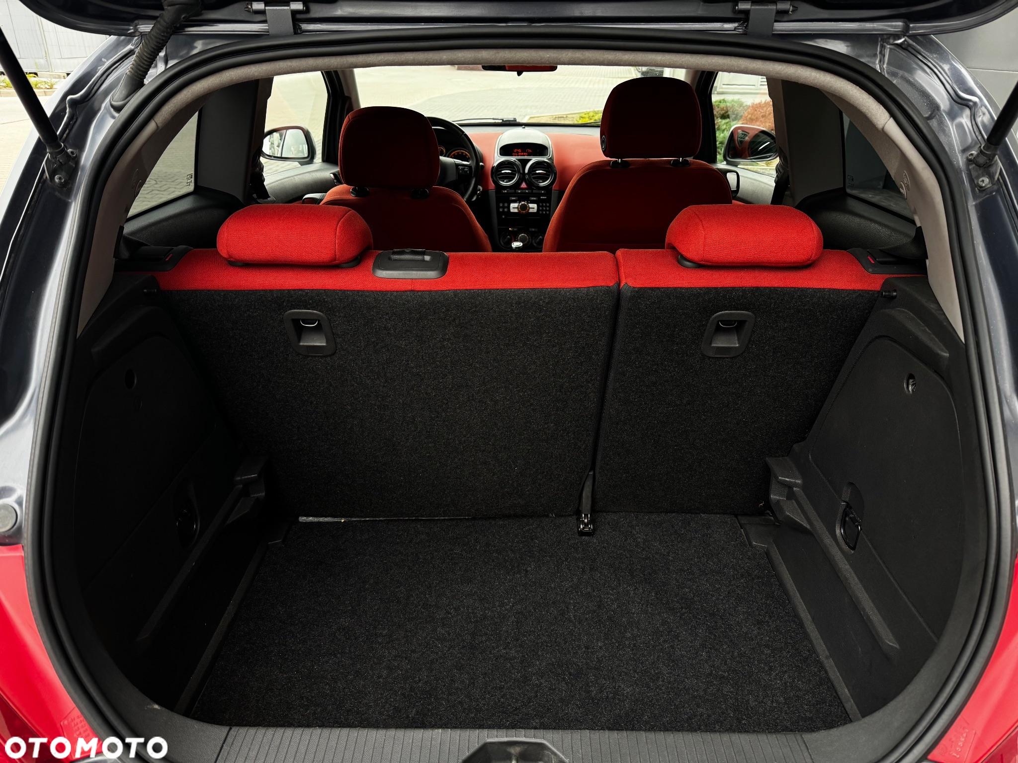 Opel Corsa 1.2 16V Cosmo - 17