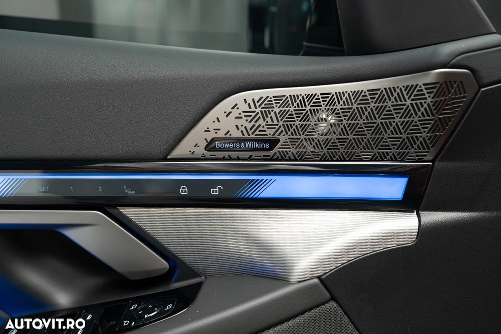 BMW M5 xDrive AT PHEV - 12
