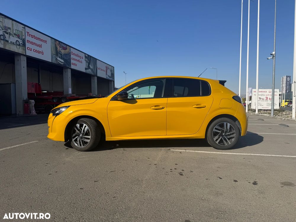 Peugeot 208 - 3