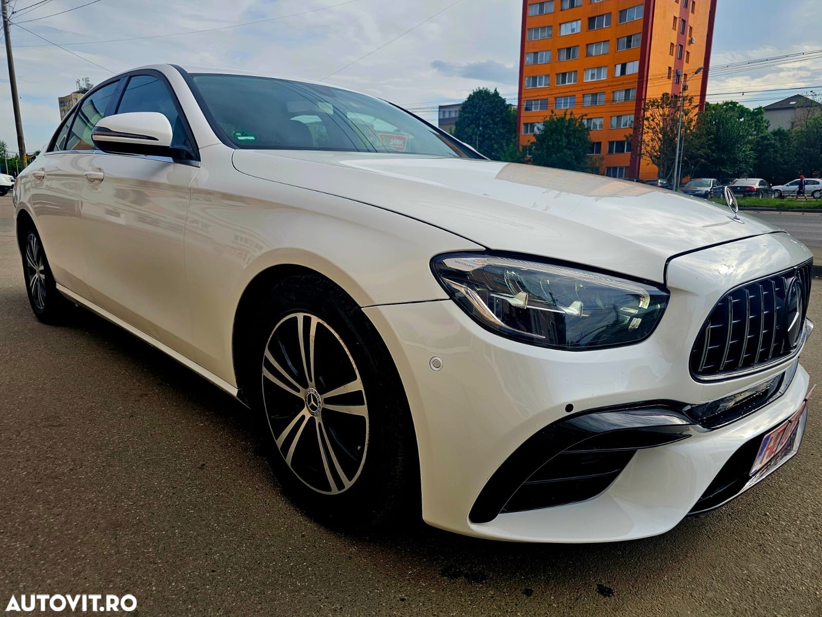 Mercedes-Benz E 220 d T 9G-TRONIC - 3