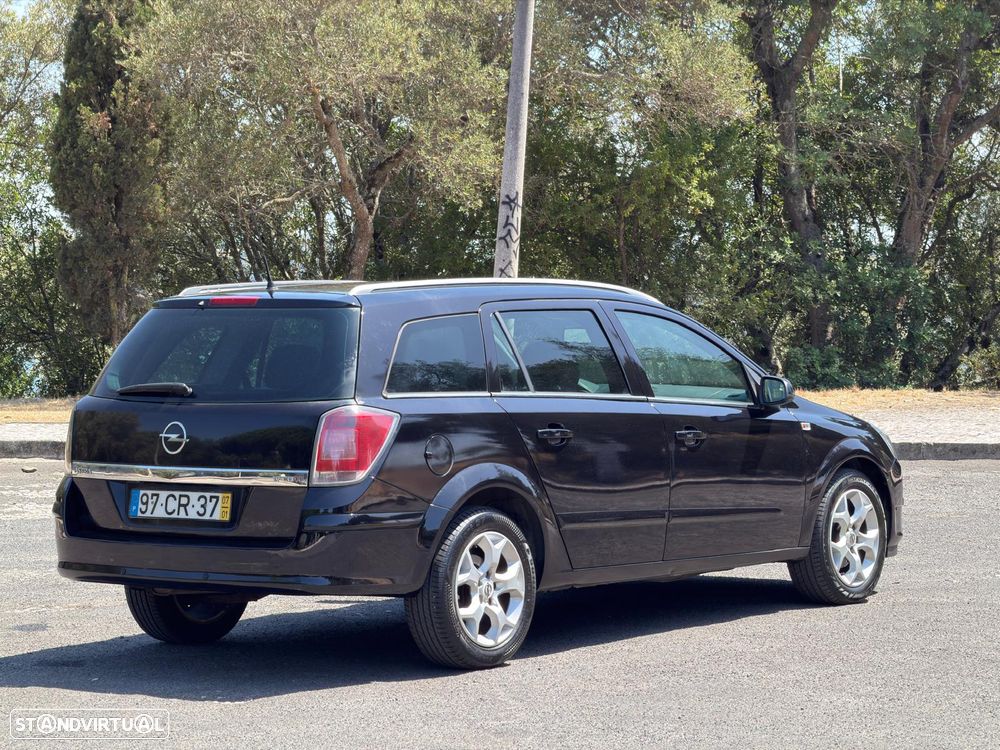 Opel Astra 1.7 CDTi Cosmo - 4