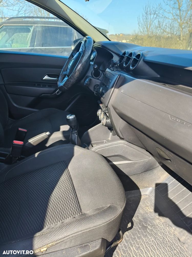 Dacia Duster 1.6 SCe 4WD Comfort - 8