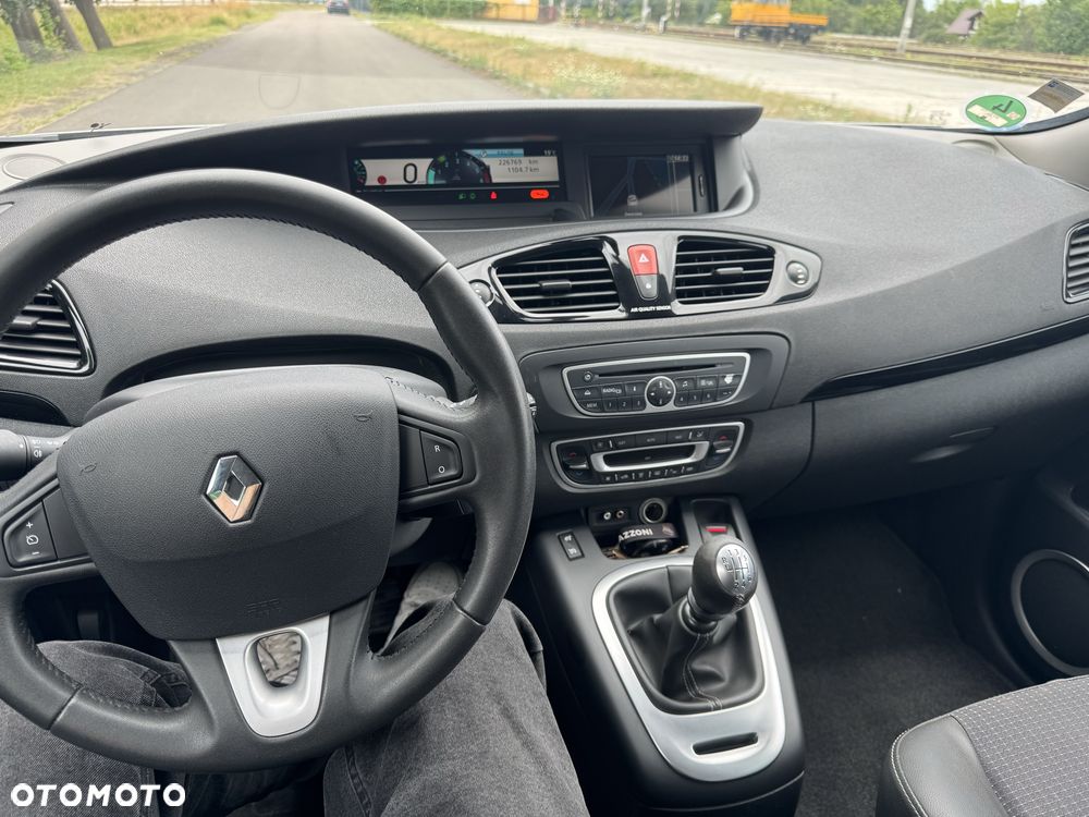 Renault Scenic - 6