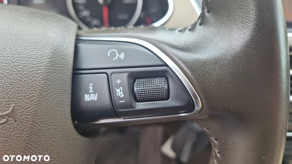 Audi A4 Avant 2.0 TDI DPF clean diesel multitronic Ambiente - 19