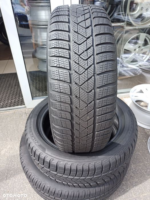 205/50R17 Pirelli SottoZero 3 ZIMA para 2020r K4