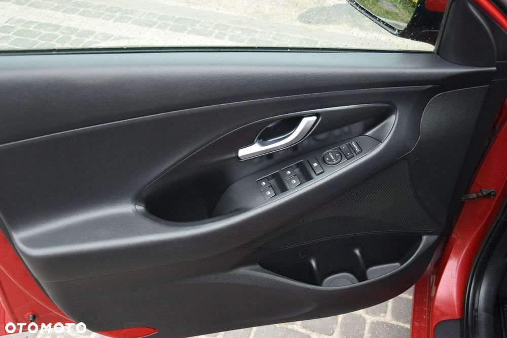Hyundai i30 1.0 T-GDI YES - 11