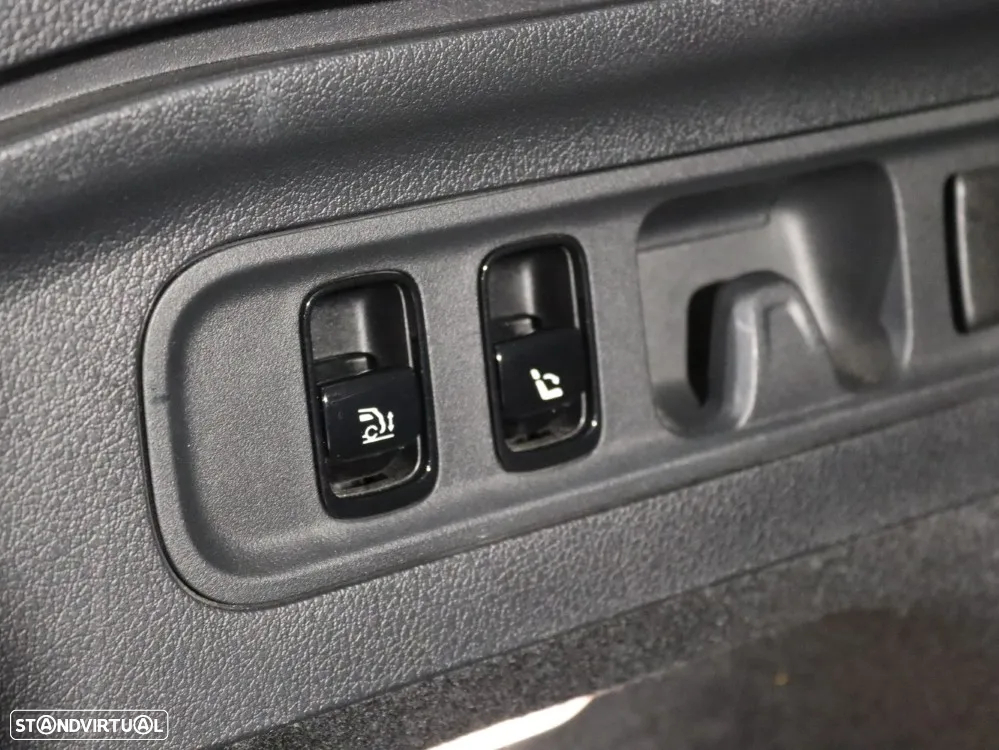 Mercedes-Benz GLC 300 de 4Matic - 29