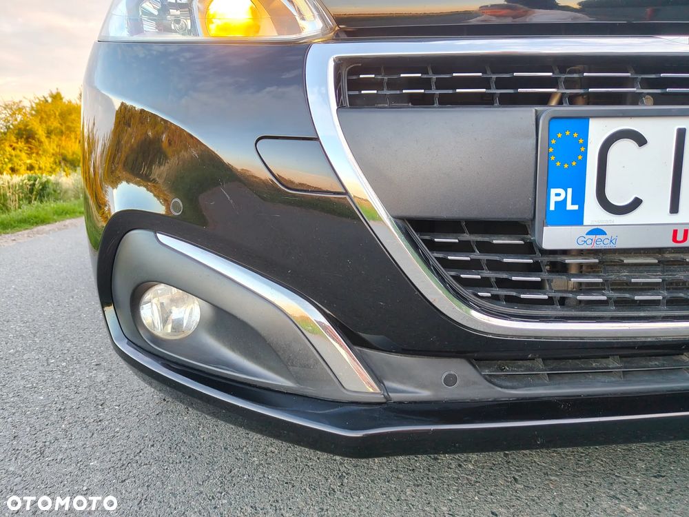 Peugeot 208 - 29
