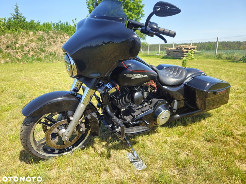 Harley-Davidson Touring Street Glide - 9