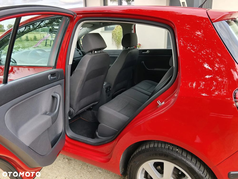 Volkswagen Golf 1.6 United - 32
