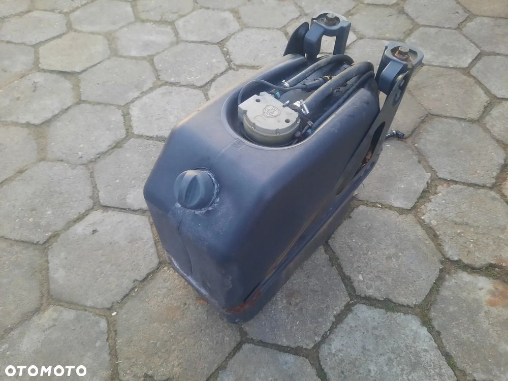 Zbiornik AdBlue Pompa Smok Mocowanie Scania Euro 6 - 1