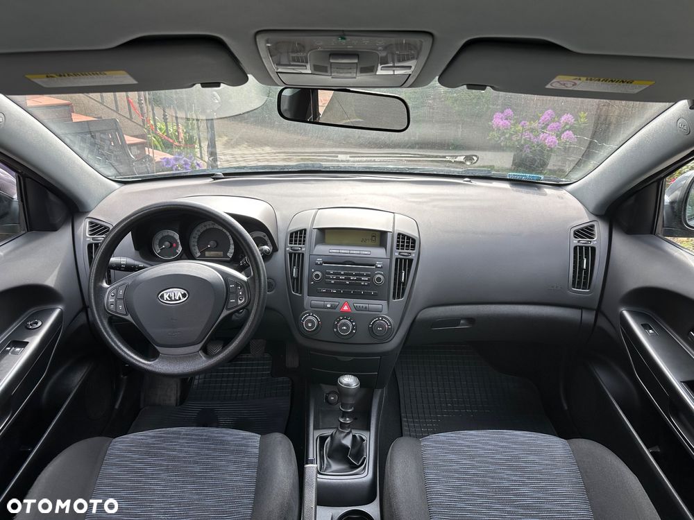 Kia Ceed - 3