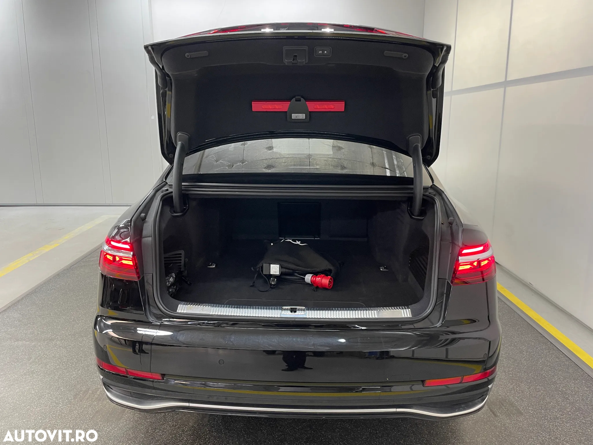 Audi A8 A8L 60 TFSI e quattro Tiptronic PHEV - 6