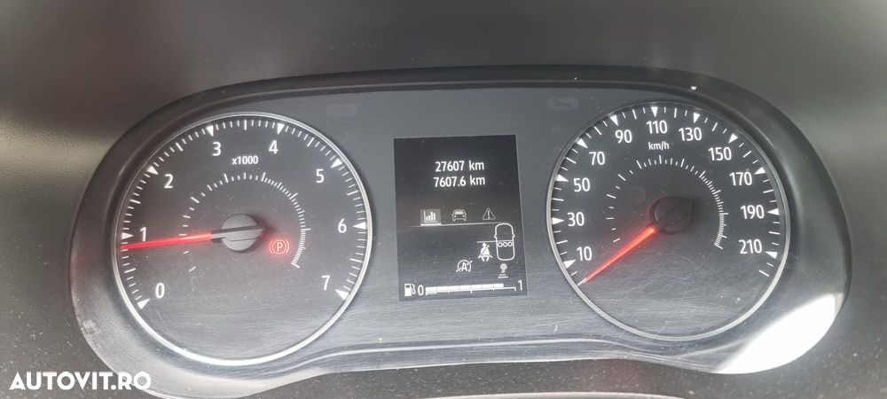 Dacia Sandero TCe 90 MT6 Comfort - 19