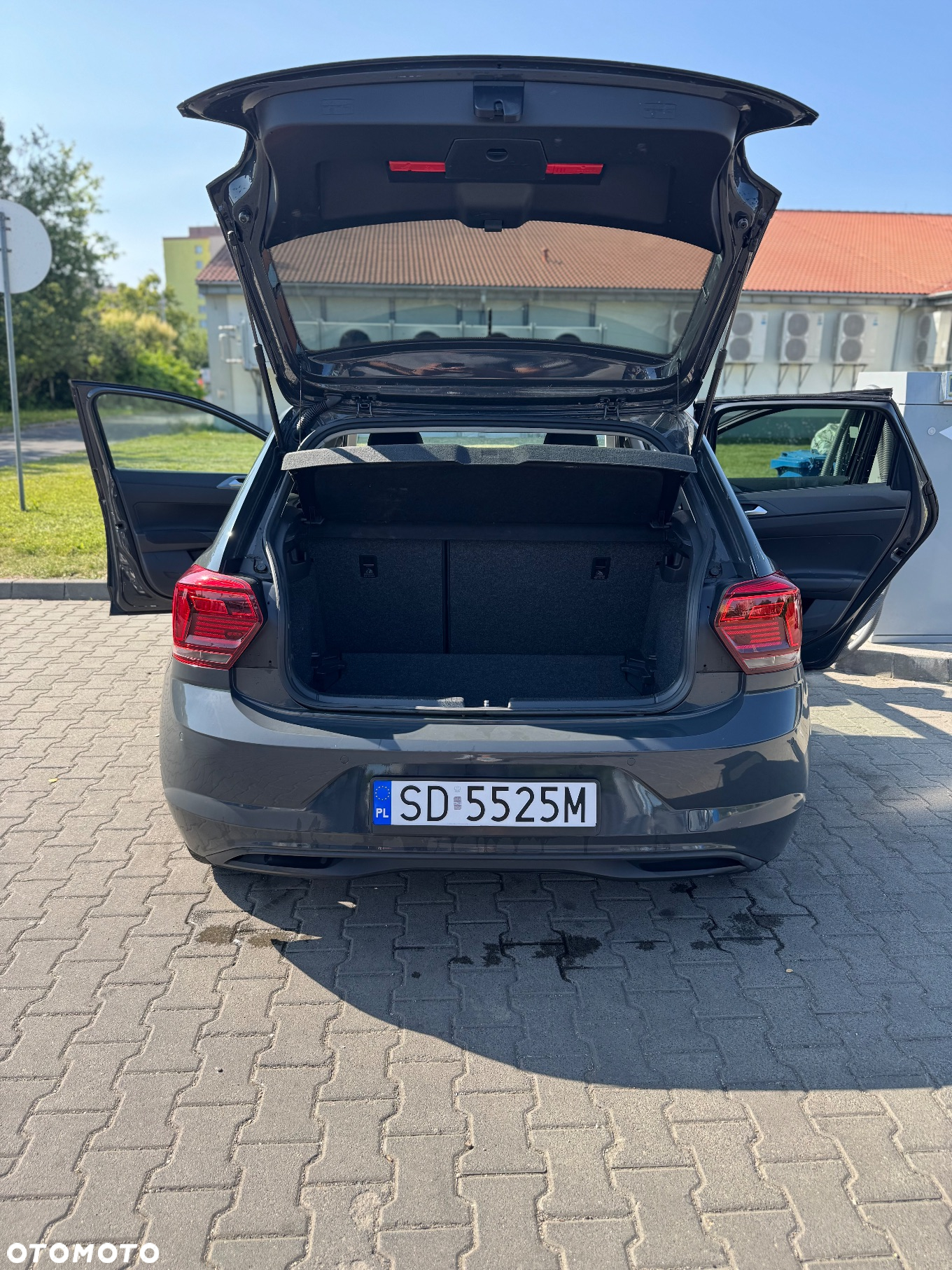 Volkswagen Polo - 8