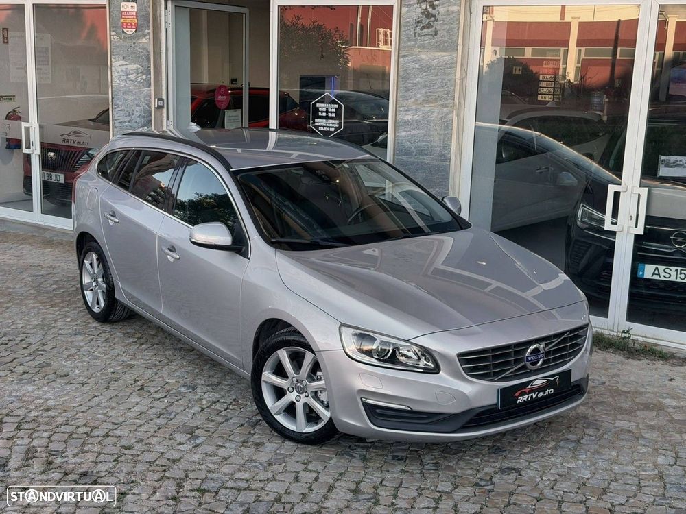Volvo V60 2.0 D2 Momentum Drive - 3