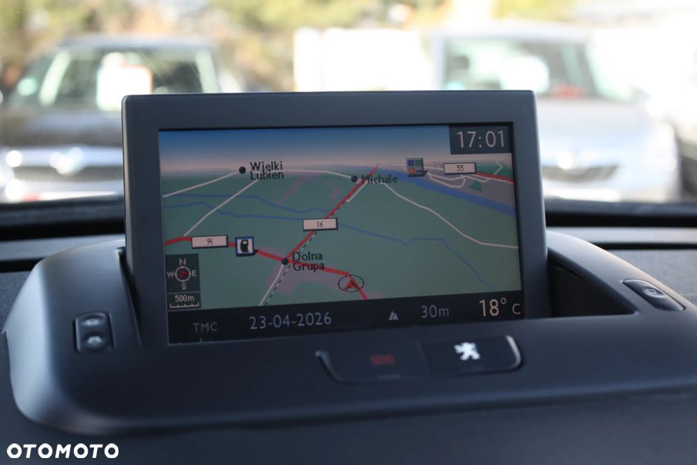 Peugeot 5008 1.6 THP Allure 7os - 25