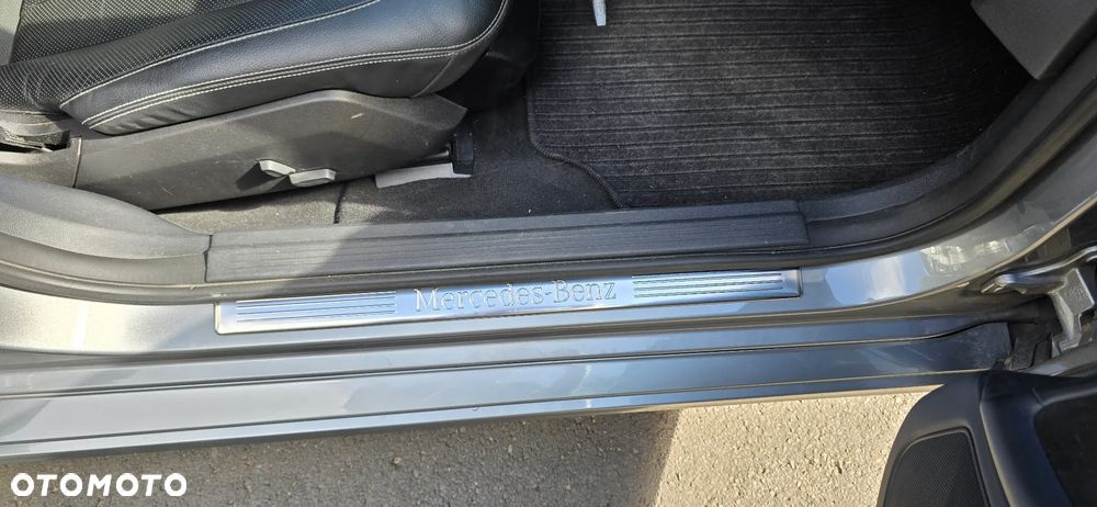Mercedes-Benz CLS 500 4-Matic BlueEff - 30