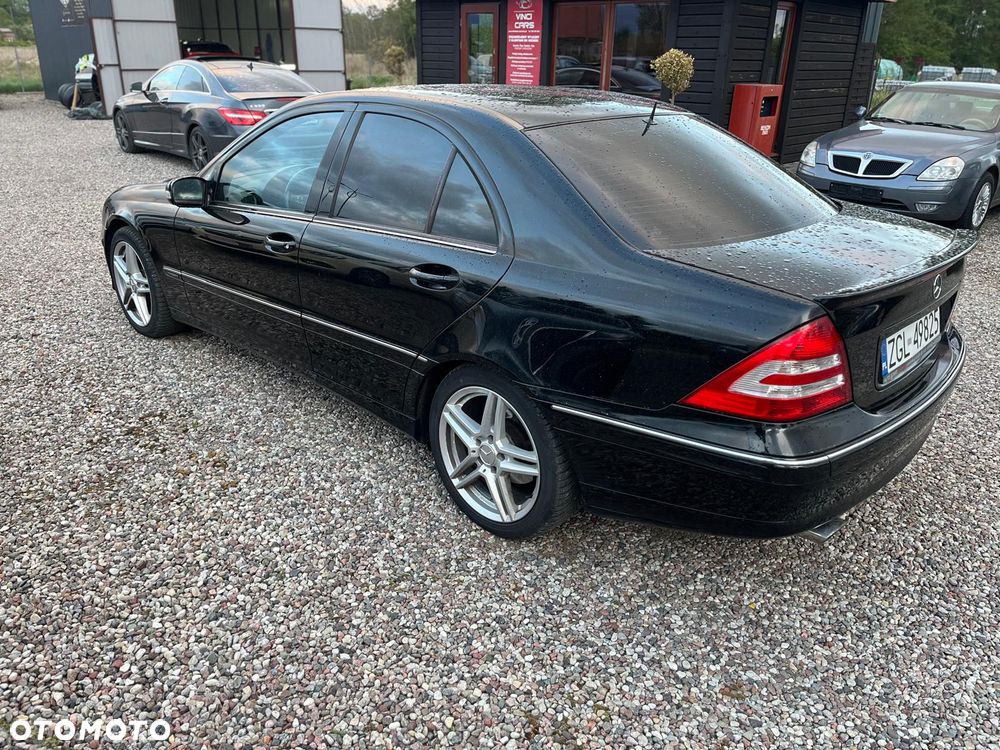 Mercedes-Benz Klasa C 180 Kompressor Automatik Avantgarde Sport Edition - 6