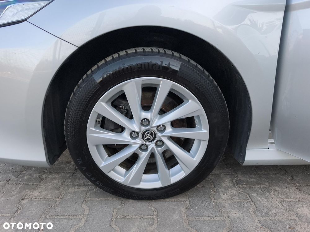 Toyota Camry 2.5 Hybrid Comfort CVT - 12